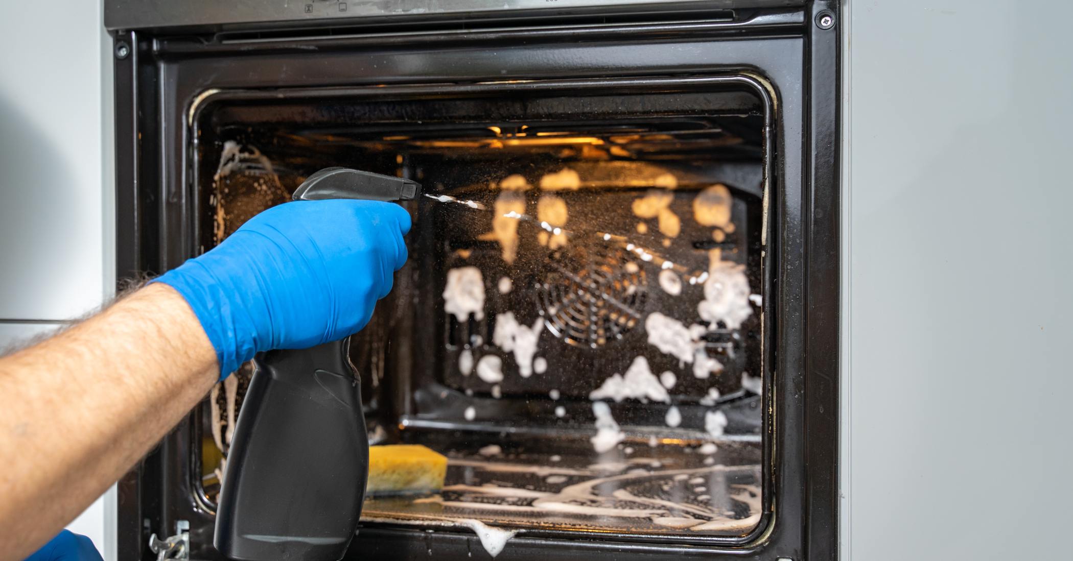 How To Safely Clean Your Oven In 5 Easy Steps how-to-safely-clean-your-oven-in-5-easy-steps