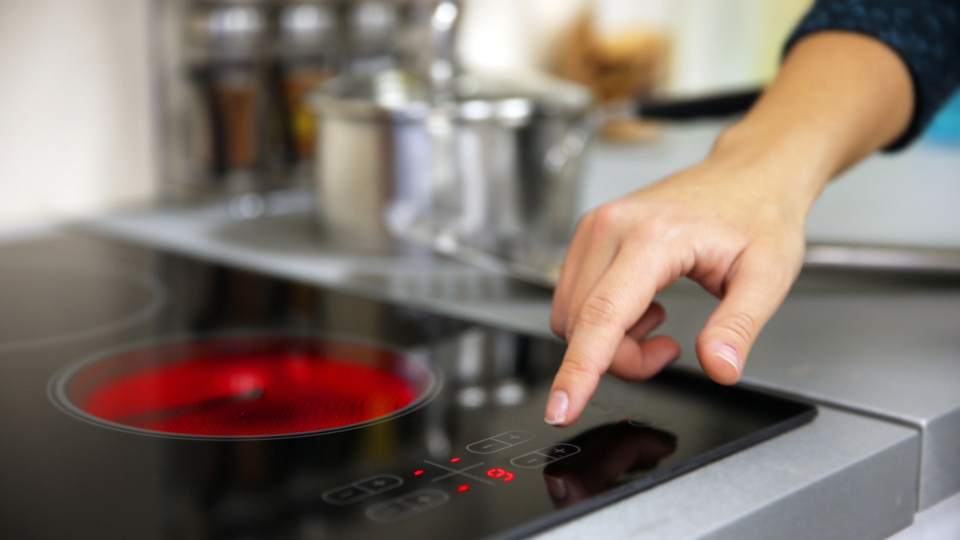 Clean and shiny hob